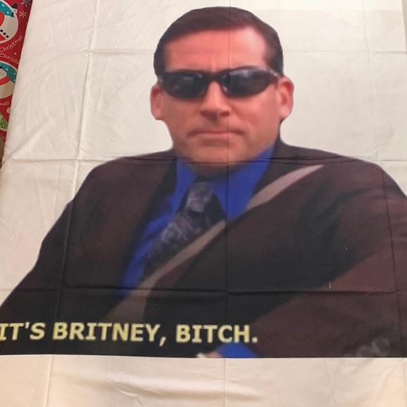 52” X 60” The Office - Michael Scott “It’s Britney Bitches” Wall Tapestry 100% - Picture 2 of 6